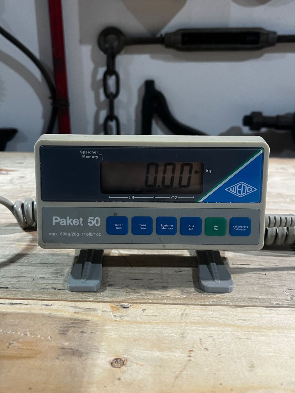 Laborzubehör: Digitalwaage / Paketwaage 50 Kg – Defekt aus Luzern von Fracht-Design 1