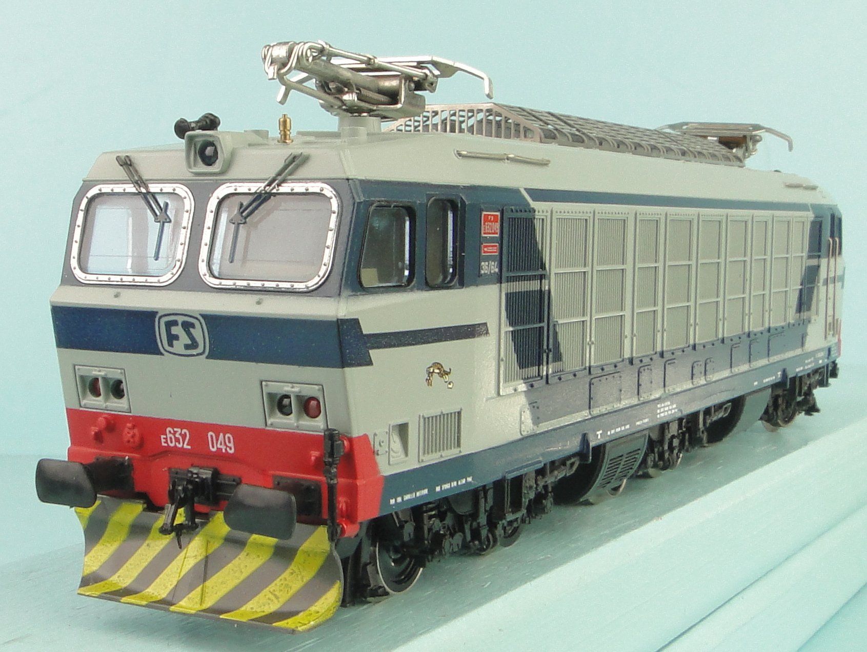 Rivarossi Modellini di ferrovie: Rivarossi H0 1472 FS Ellok E 633 "Tigre" – Usato da Bülach venduto da cann11 2