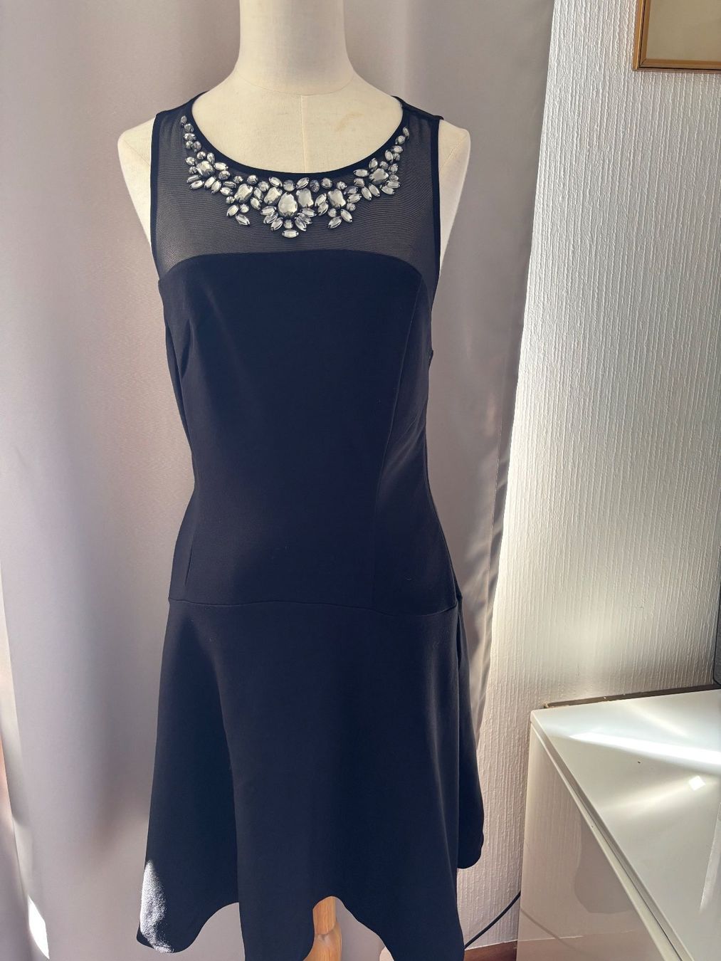 Vestiti: Robe noire de la  marque  americaine EXPRESS taille S – Usato da Peseux venduto da CharmeCommerce