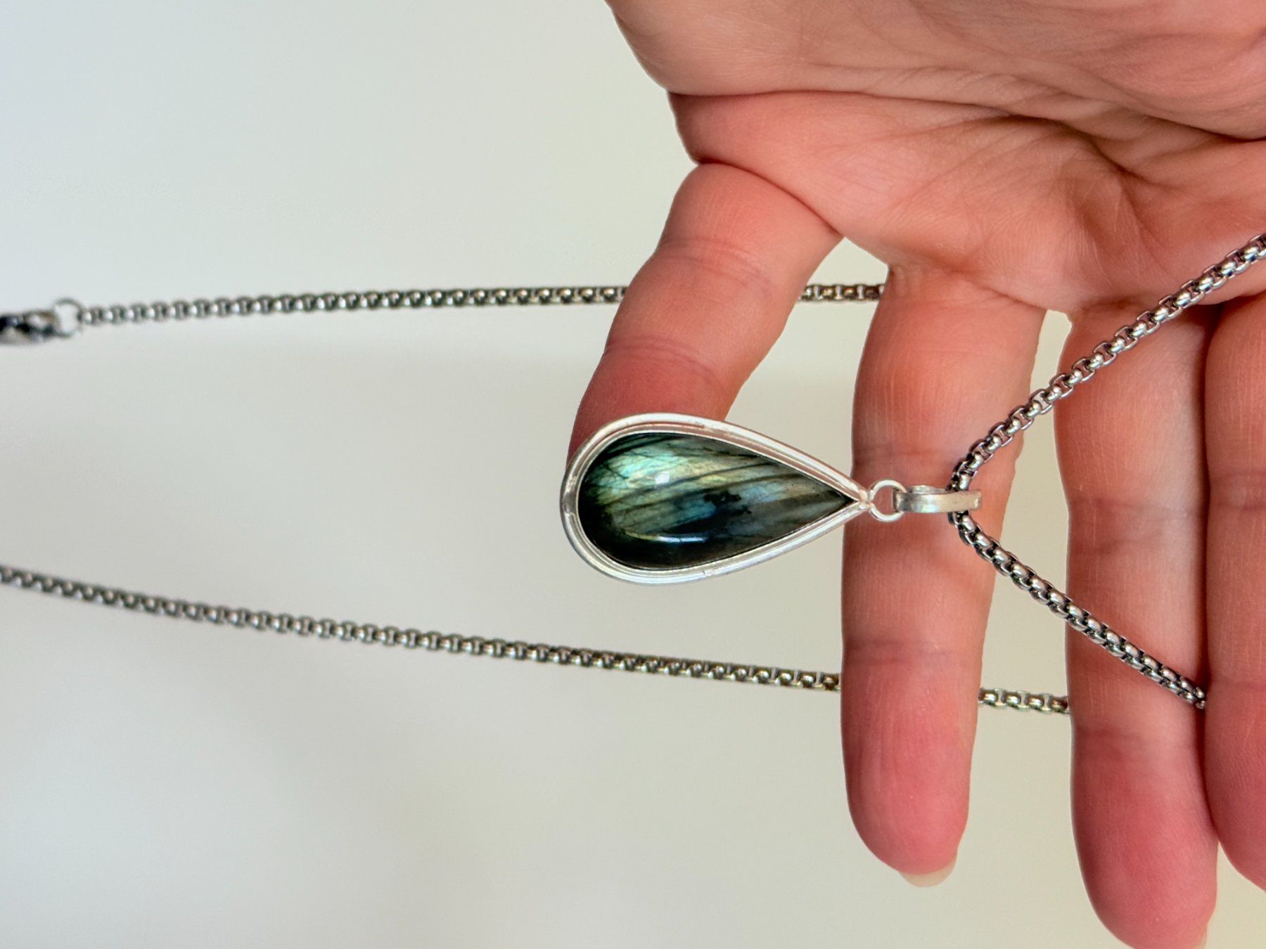 Catenine: Collier Larme Labradorite - Élégant et Unique! – Nuovo e nell'imballaggio originale da Genève venduto da AWWA 5