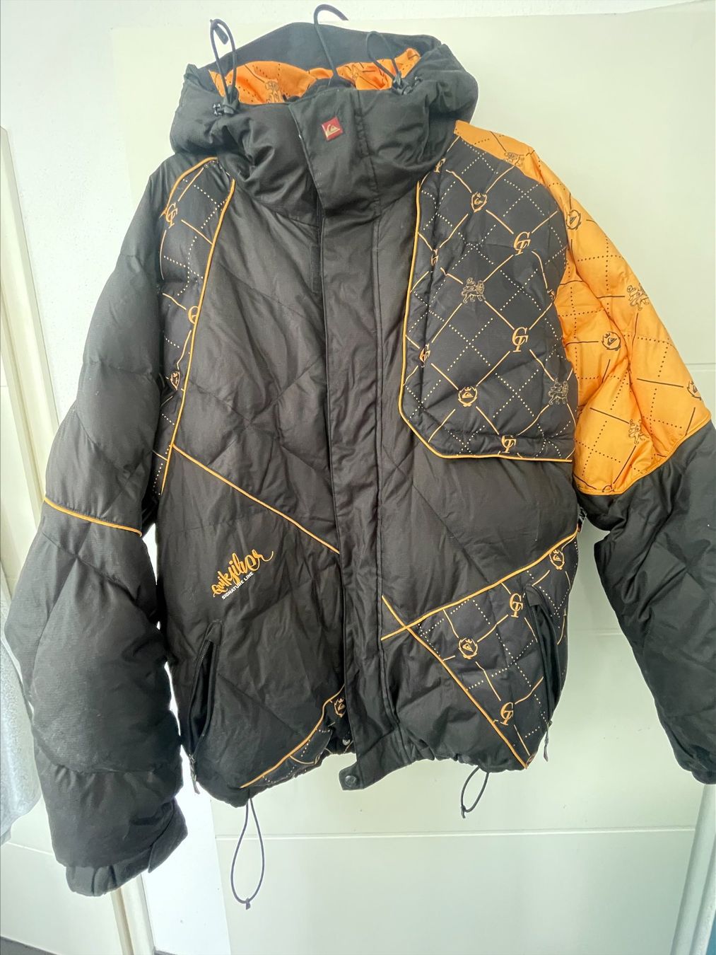 Quiksilver Jacken: Quiksilver Snowboardjacke GR. M – Gebraucht aus Meinisberg von ZYWVU 1