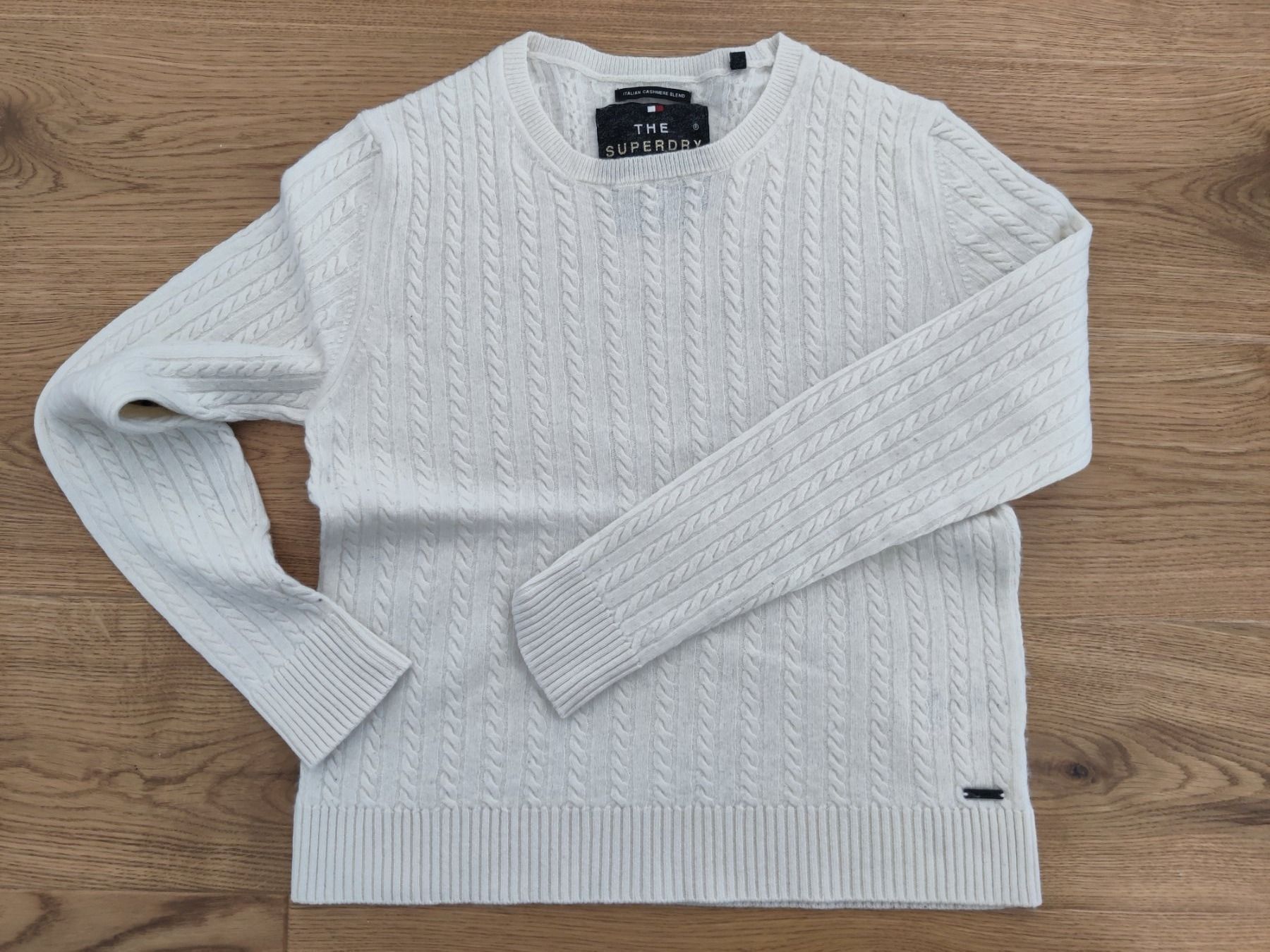 Pullover & Sweatshirts: Pullover (Superdry) – Gebraucht aus Basel von vel_w2tr
