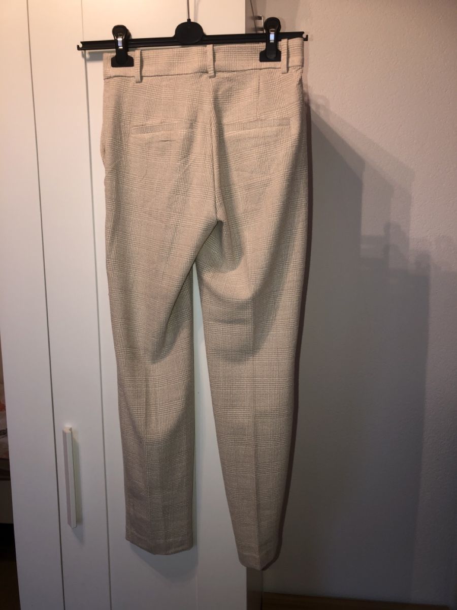 H&M Hosen: Hose von H&M Gr. 36 – Gebraucht aus Balsthal von Katzenfan99 1