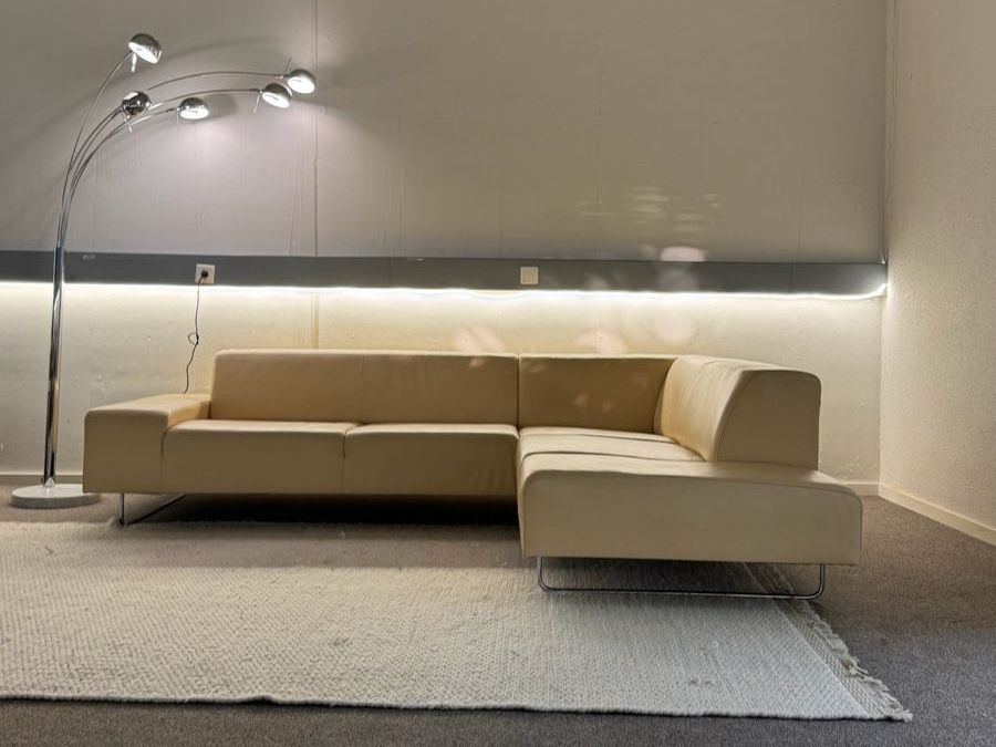 Sofas: Ecksofa aus echtem Stierleder, Khaki mustard – Gebraucht aus Fehraltorf von Sofalab.swiss