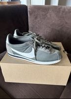 Nike Cortez Olive Green. Great condition. Size 44