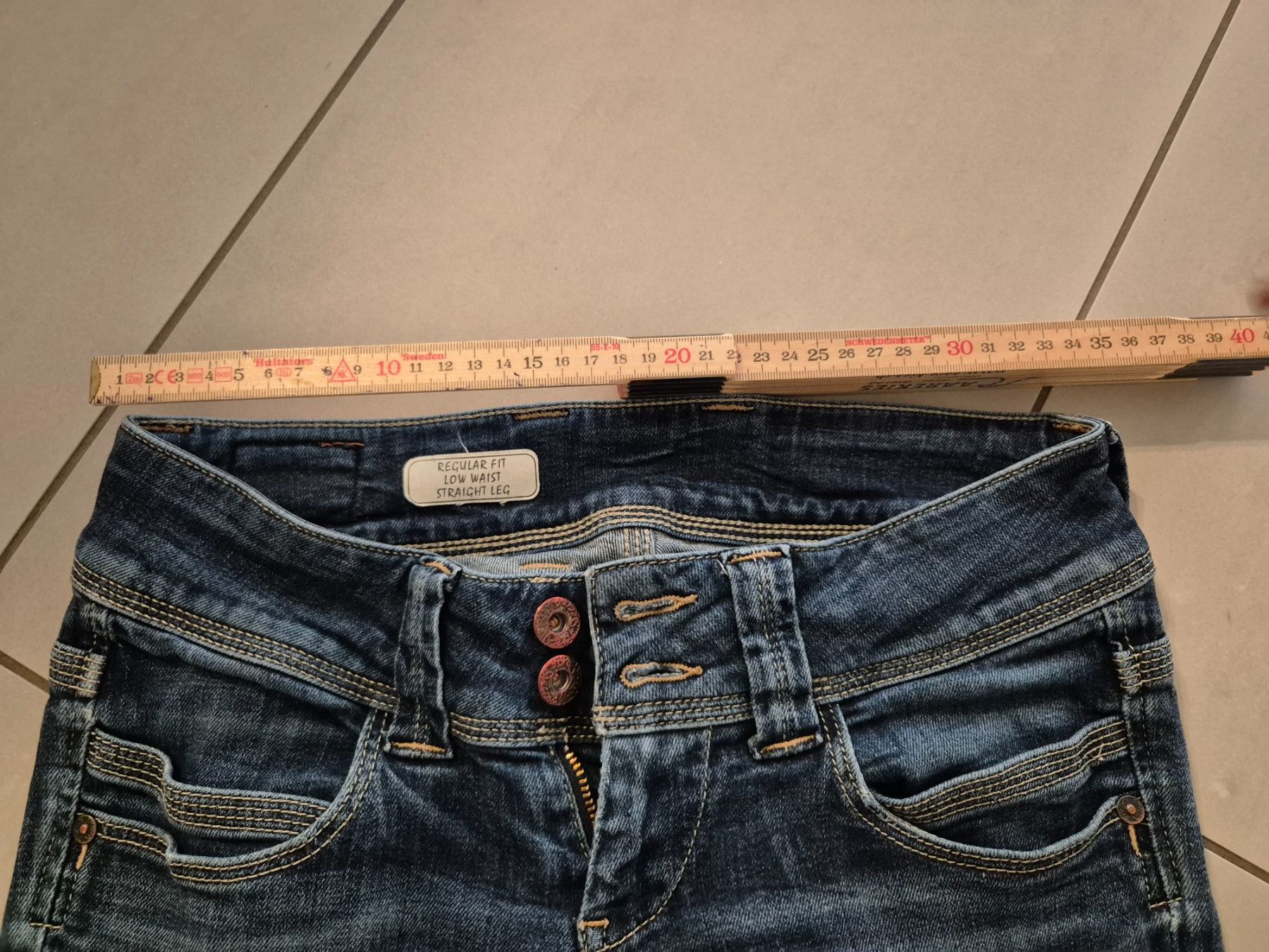 Pepe Jeans Jeans: Pepe Jeans Venus, Gr. 26/32 – Usato da Oberentfelden venduto da Natallia. 2