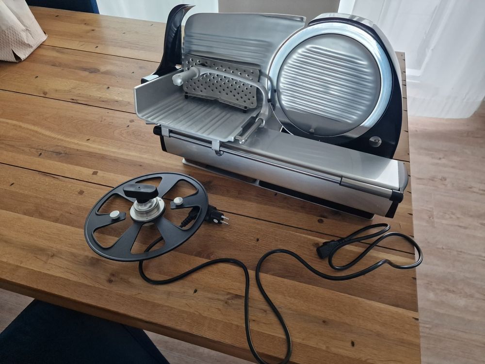 Affettatrice Premium Berkel Home Line 250 Rosso - Design Italiano, Lama Professionale, Taglio 20mm, Ideale Per Salumi E Formaggi
