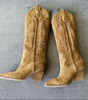 Vintage Suede Western Boots - Size 41