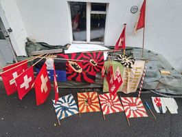Lot mit antiken Fahnen Schweiz Kanton z.T. noch NOS! Ab 1Fr.