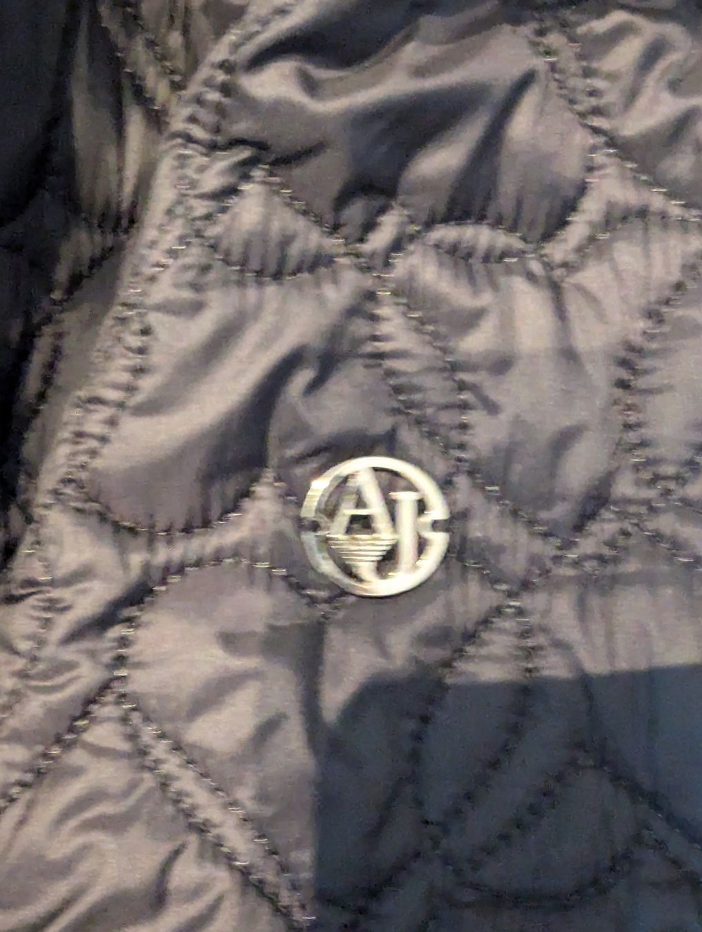 Cappotti: manteau matelassé ARMANI – Usato da Teufen venduto da Mariebotschi 6