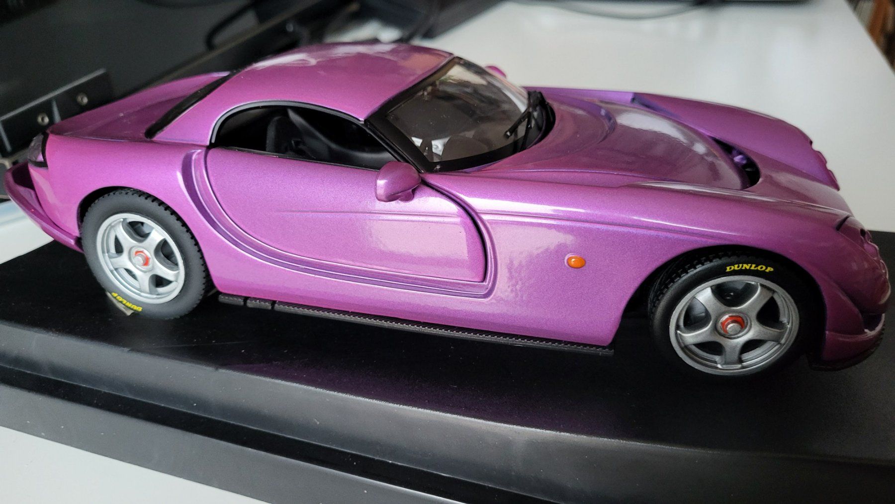 Hot Wheels Modellautos: TVR Speed 12 1:18 Hot Wheels – Gebraucht aus Rothrist von Juana5 5