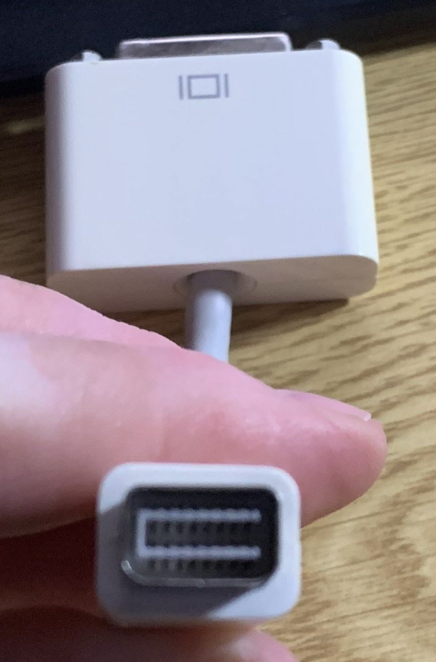 Apple Unità & Adattatore: Apple Videoadapter Mini-DVI auf DVI-Adapter – Usato da Hunzenschwil venduto da JDmeetsRIC 2
