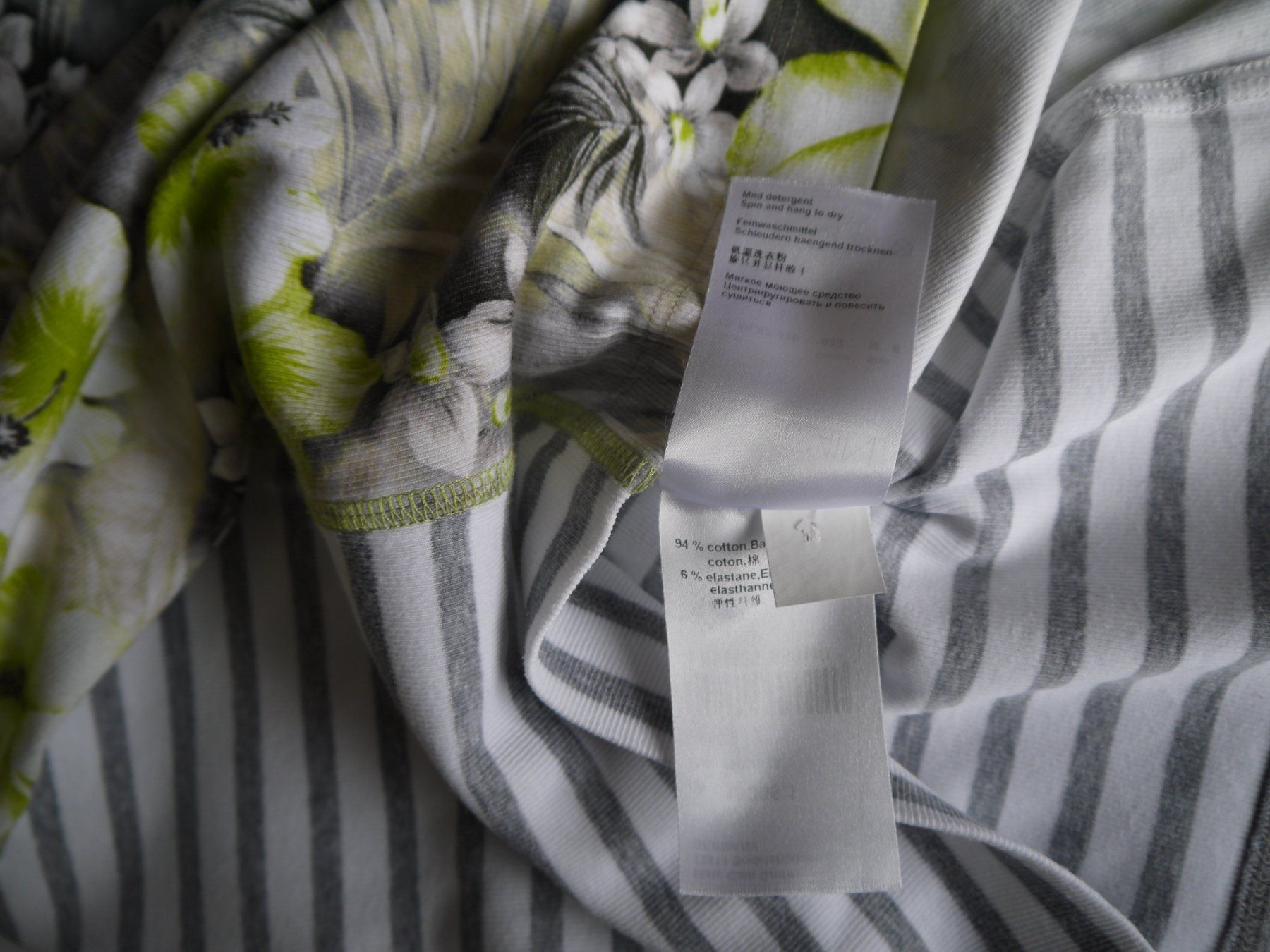 Marc Cain T-Shirts: MARC CAIN / T-Shirt N6 – Gebraucht aus Hagendorn von Blaf 5