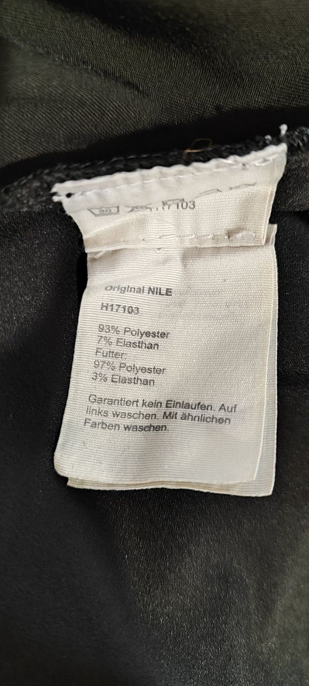 Tute: Latzhose Nile Grösse M – Usato da Chur venduto da djovanna 4