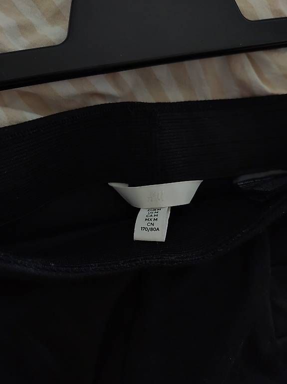 H&M Hosen: H&M Short neuf taille M – Neu (gemäss Beschreibung) aus Morges von L_6688 2