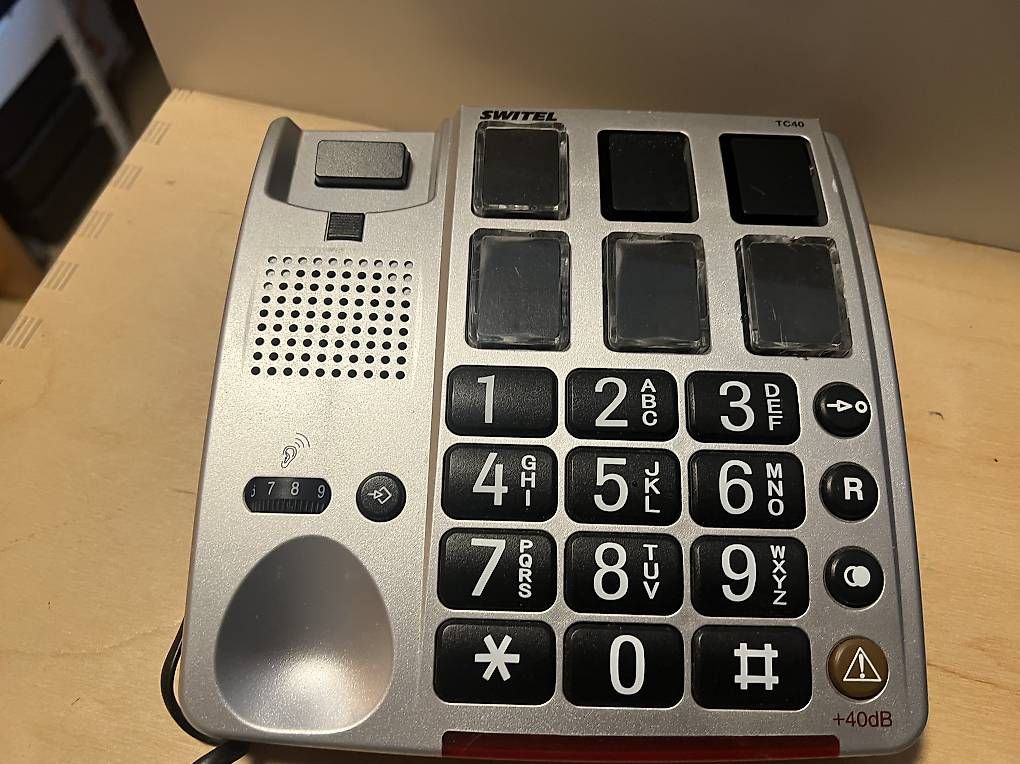 Telefoni: Switel TC40 Senioren Telefon – Usato da Itingen venduto da Haefi 1