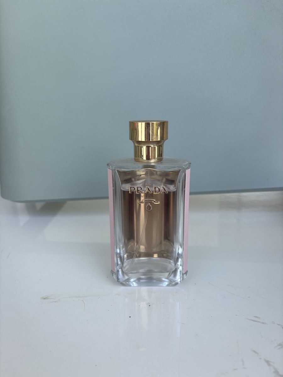 Prada Parfum & Eau de Toilette: Prada La Femme Eau de Parfum 100ml – Gebraucht aus Cham von lillilly 1