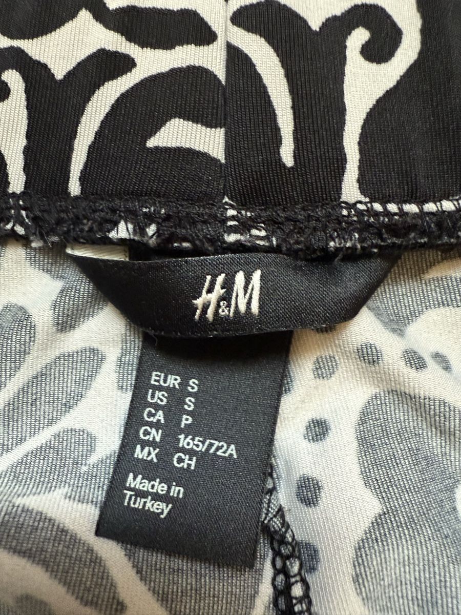 H&M Leggings: Legging noir/blanc H&M, t.36/S – Usato da Tavannes venduto da Thriftshop 2