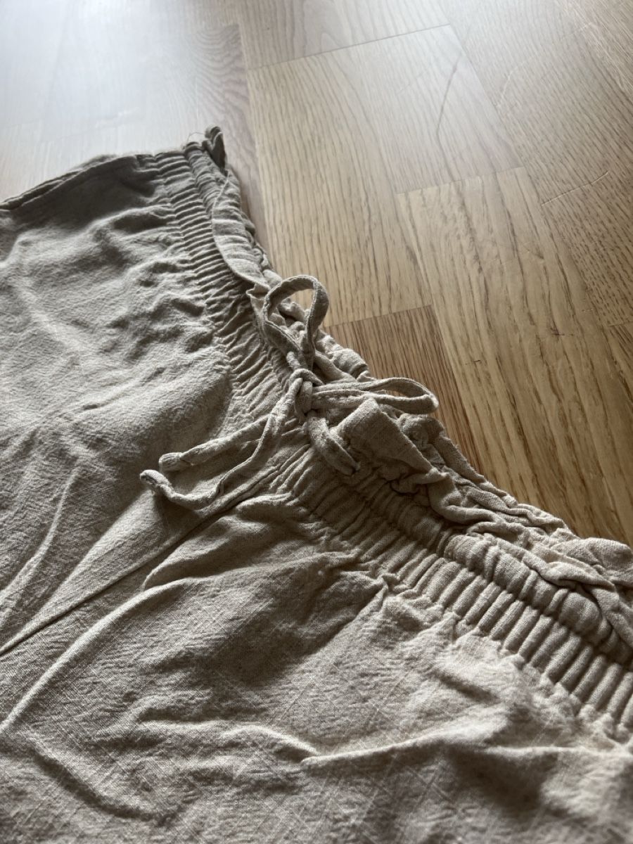 H&M Pantaloni: Leichte Sommer-Hose, Gr. M – Usato da Ostermundigen venduto da leo_n8v2 2