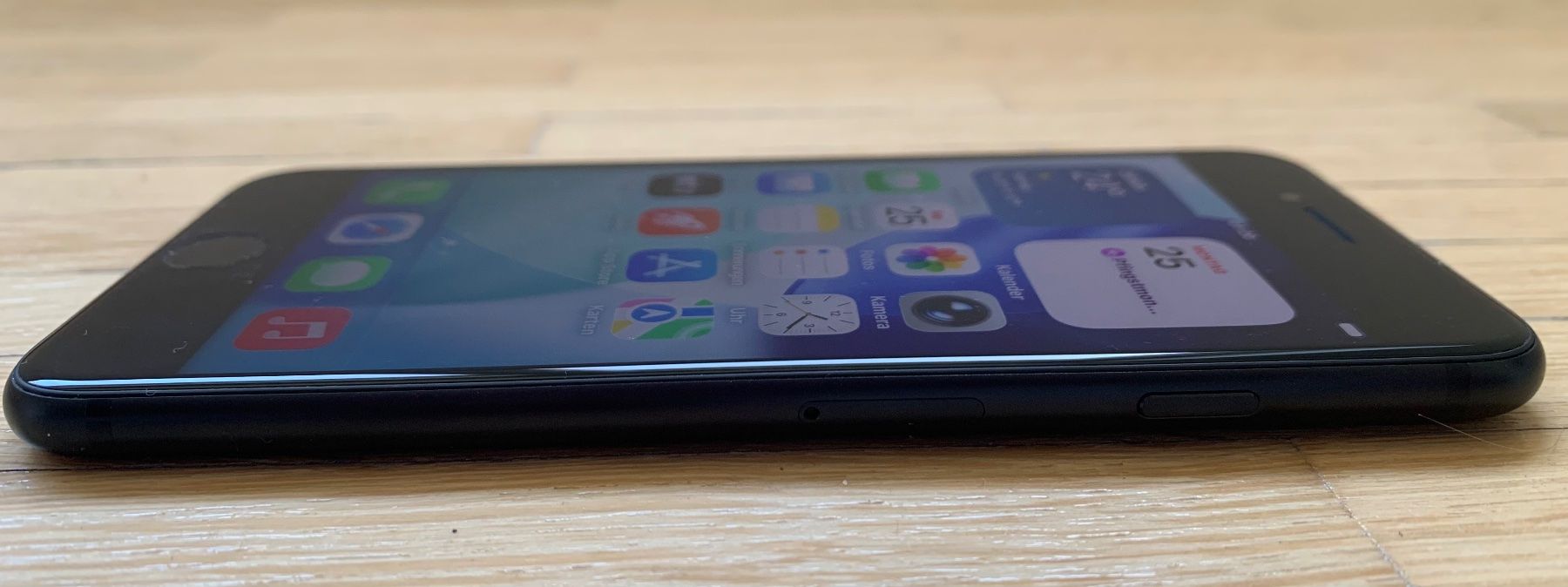 Apple Telefoni cellulari / Smartphones: iPhone SE Gen.2 (2020) schwarz 64 GB – Usato da Rüti ZH venduto da Mazsola777 5