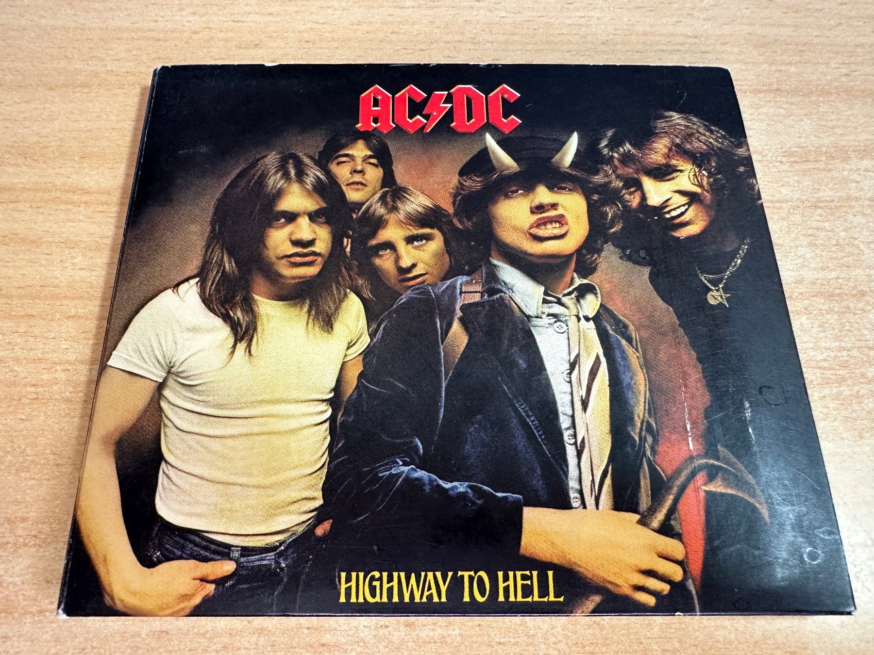 CD: K0 AC/DC – Highway To Hell – Usato da Rikon im Tösstal venduto da Alpenmutz