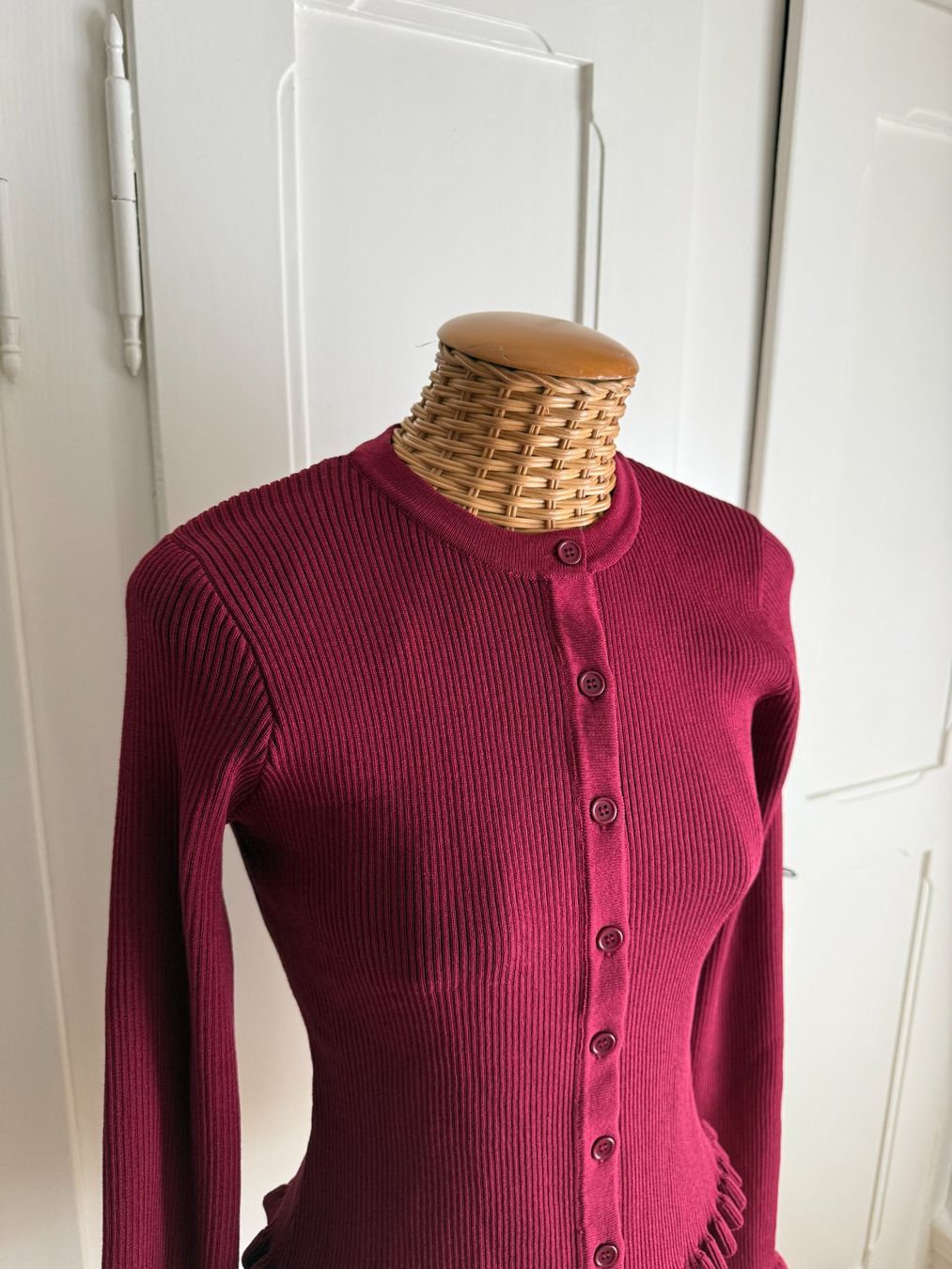 Jacken: HELLOMOLLY - Feinstrick Cardigan weinrot XS – Gebraucht aus Zürich von Diazaio 1