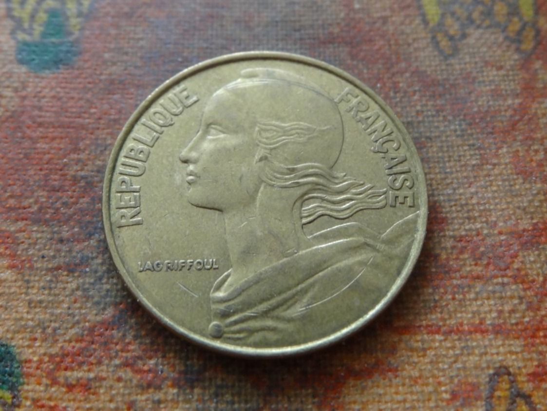 Tutti le monete: FRANCE  20 Centimes  1975 – Usato da Romanel-sur-Lausanne venduto da Swift13 1
