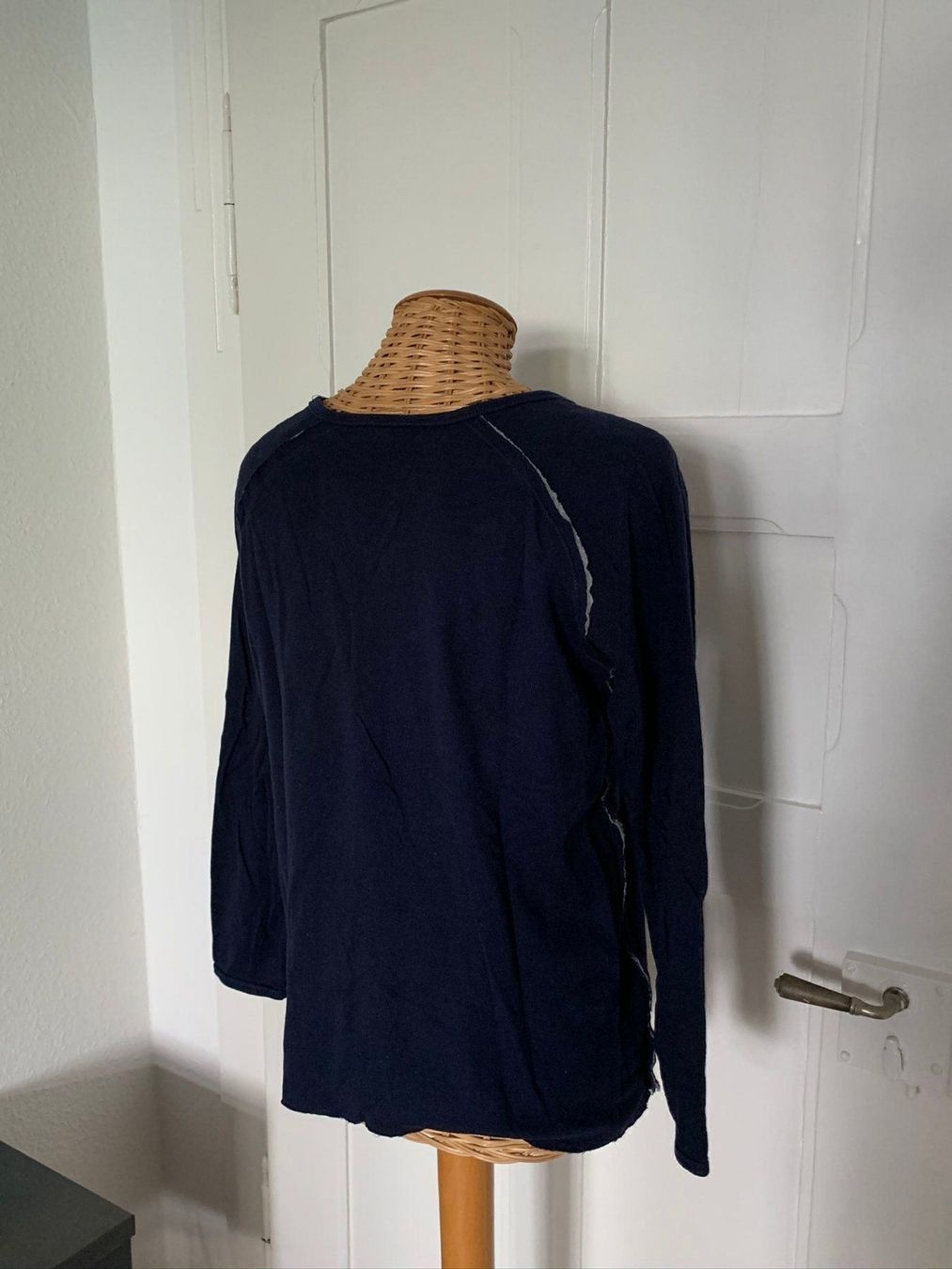 Zara T-shirt: ZARA - Jersey Langarmshirt navy blau S – Usato da Zürich venduto da Diazaio 2