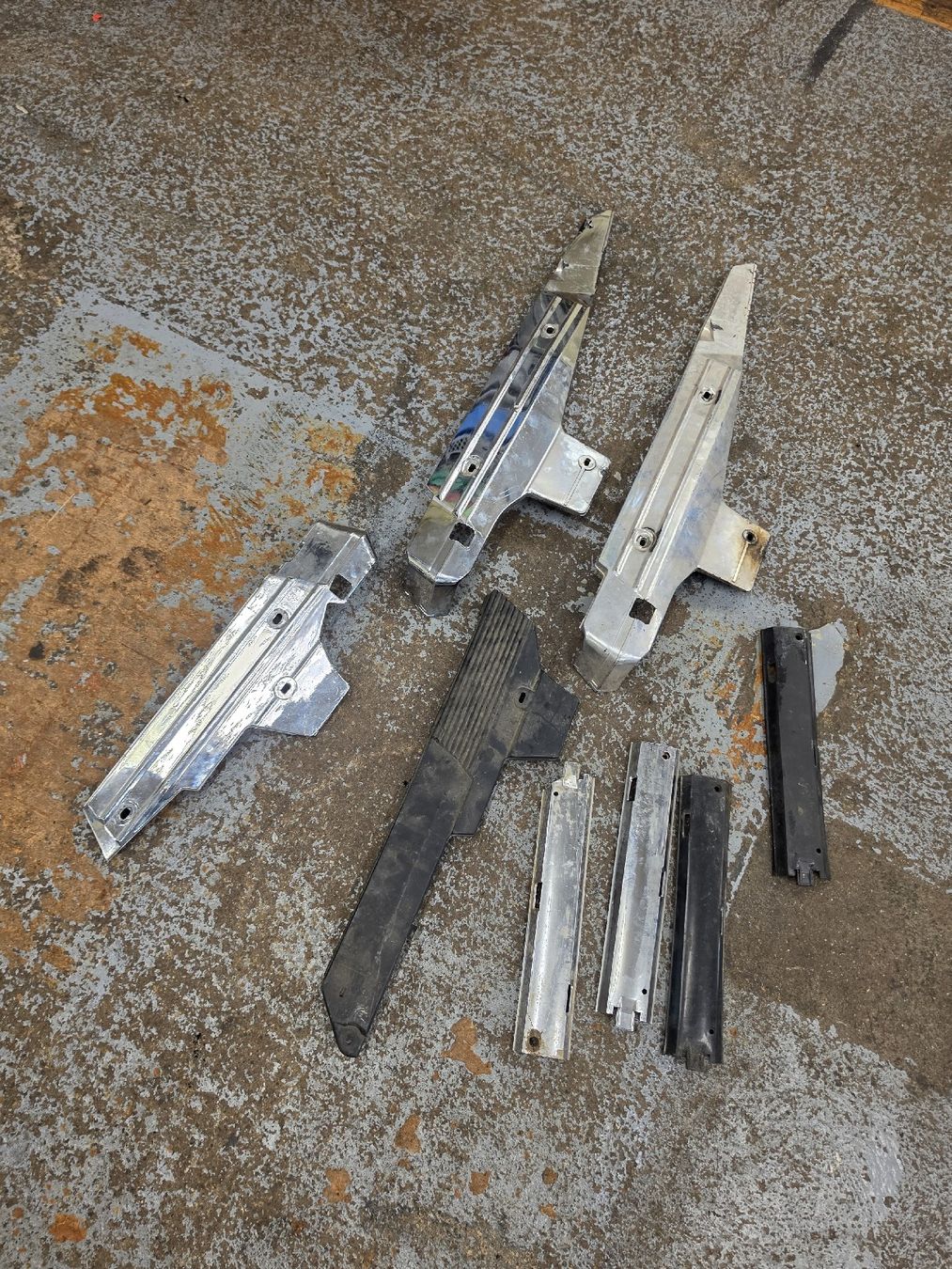 Parti ricambio per ciclomotori: diverse Seitenschützer Puch Maxi  – Usato da Lenggenwil venduto da Opc_Power