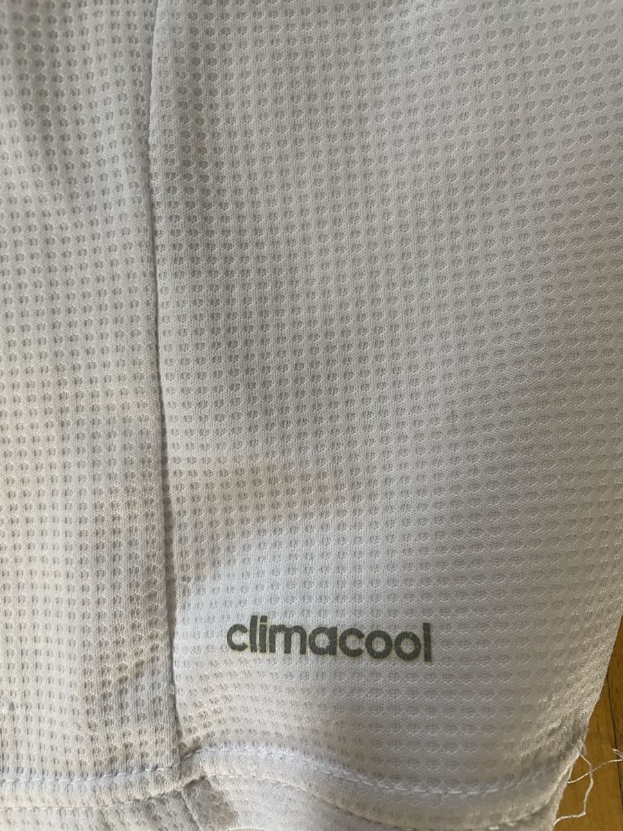 Real Madrid Canottiere & Pantaloni: Real Madrid Adidas Climacool – Usato da Stäfa venduto da Phphch 3