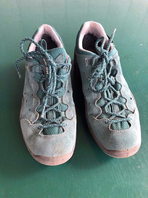 Lowa Scarpe per ragazze: Leichter Wanderschuh, LOWA – Usato da Zürich venduto da Baumgarten05