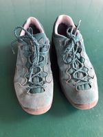 Leichter Wanderschuh, LOWA