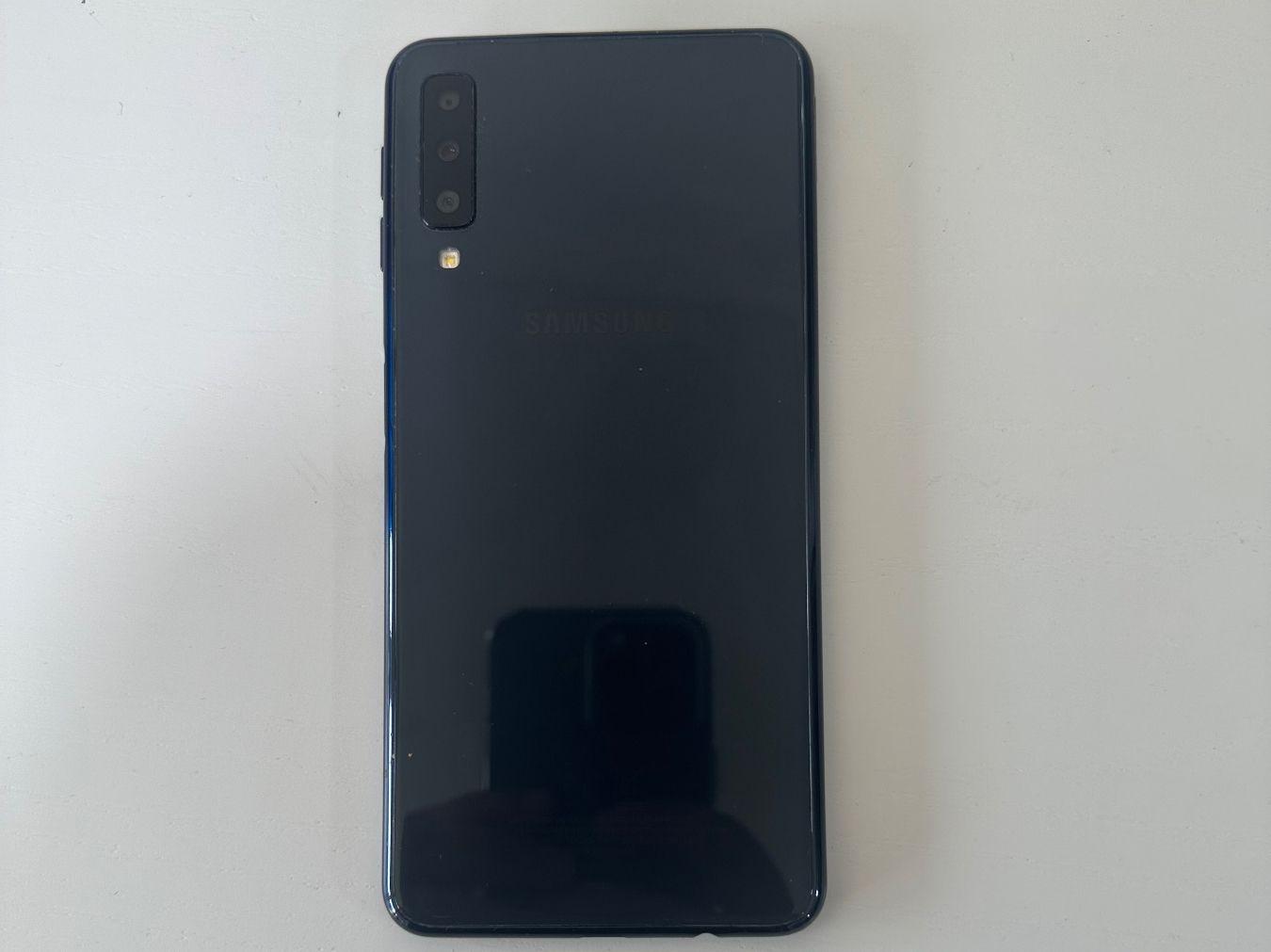Samsung Telefoni cellulari / Smartphones: Samsung Galaxy A7 64Gb Schwarz – Usato da St.Gallen venduto da kaufdeinhandy 1