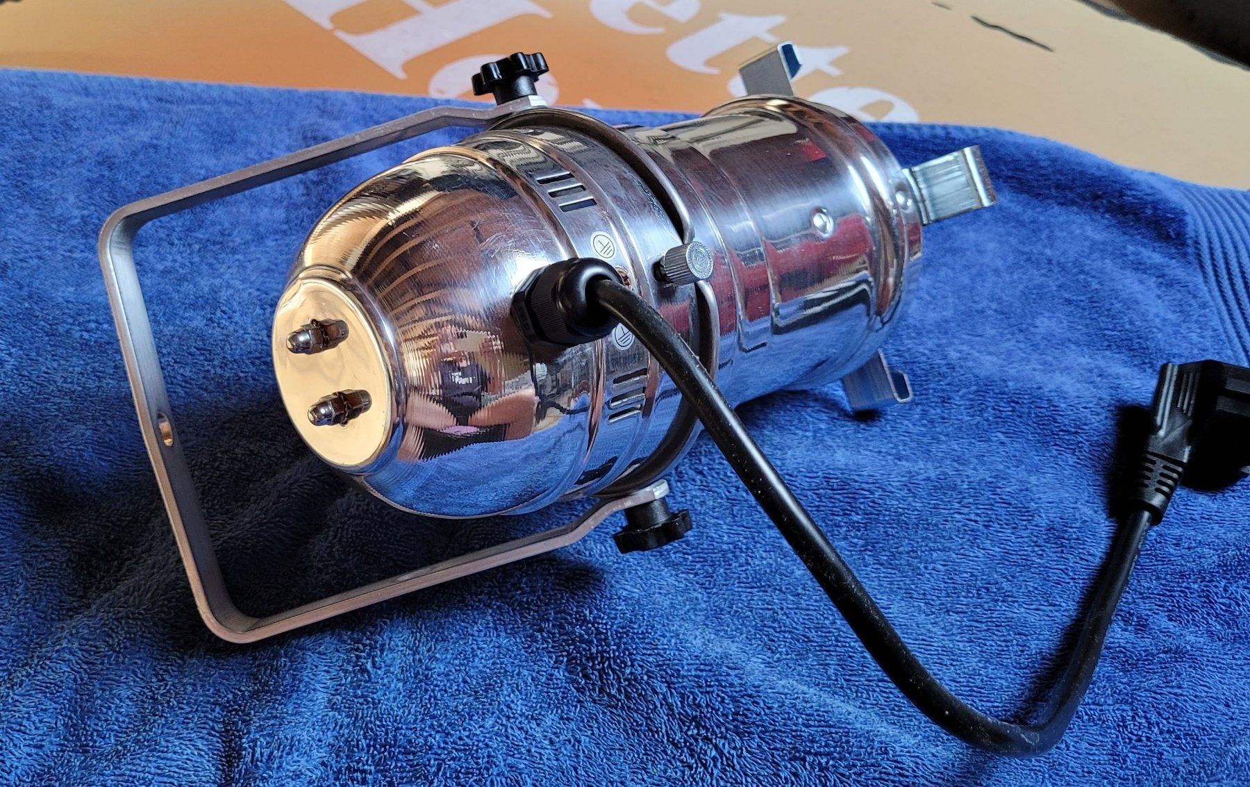 Showtec Lampade: 2 Halogenscheinwerfer – Nuovo e nell'imballaggio originale da Lufingen venduto da parabolica 2