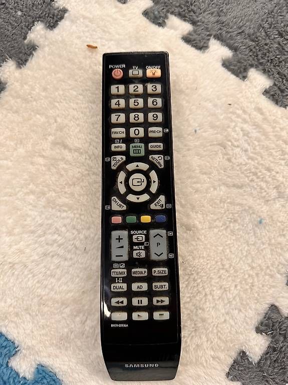 Televisori: Samsung 40Zoll TV – Usato da Wildhaus venduto da Menario87 2