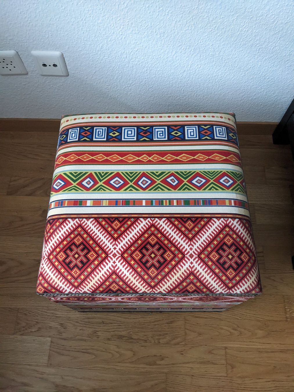 Cassapanche: Truhe / Sitztruhe afrikanisch – Usato da Solothurn venduto da lofi 2