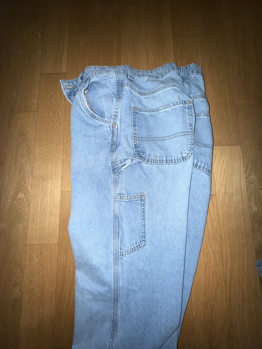 H&M Jeans: H&M Jeans Grösse 36 mit Seitendetail – Gebraucht aus Winterthur von yar_dpp8 5