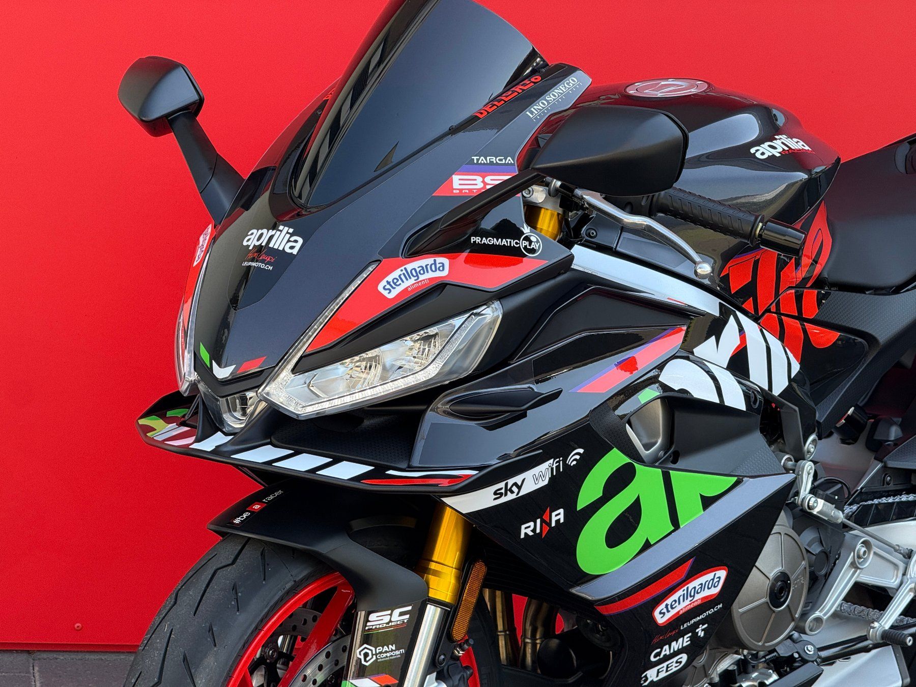 Tutti i ricambio per moto: Windschutzscheibe Schwarz Aprilia RS660 – Nuovo e nell'imballaggio originale da Meggen venduto da leupimoto