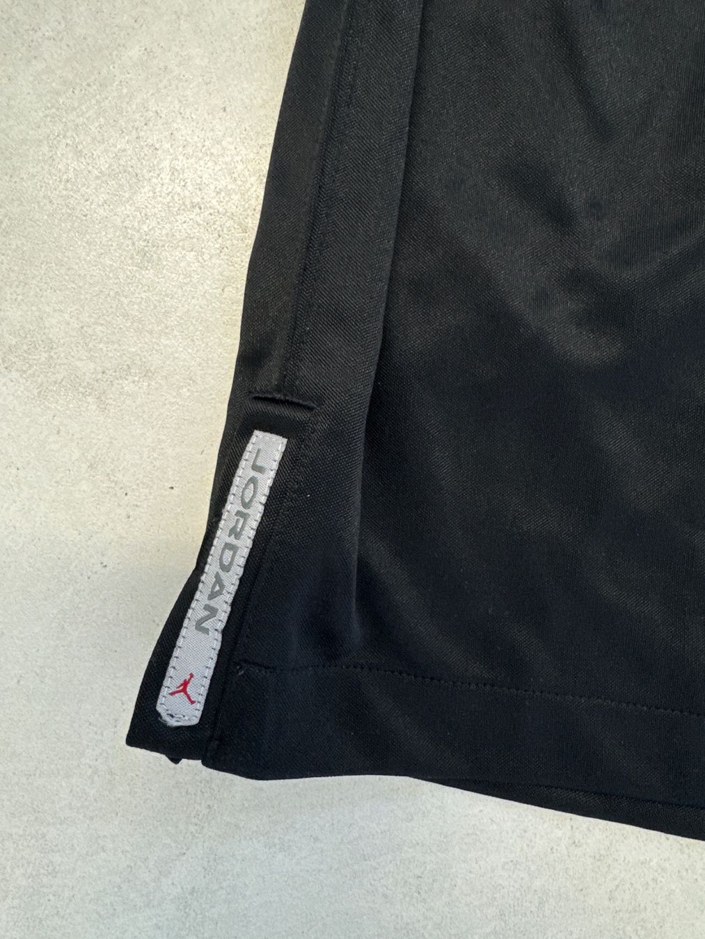 Jordan Pantaloni: Nike Jordan short noir neuf – Nuovo (secondo la descrizione) da giffers venduto da sev_c9x9 1