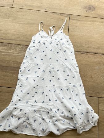 Sommerkleid Stradivarius weiss