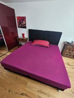 Schlaffzimmer Bett inkl. Matratze und Original Topper
