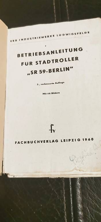 Libri: Stadtroller Berlin – Usato da Muttenz venduto da ral_yr2d 1