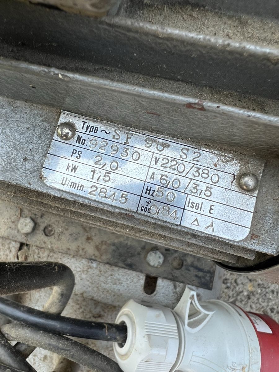 Compressori: Grosser Kompressor auf Rädern  – Usato da Dinhard venduto da Stahlguss 5