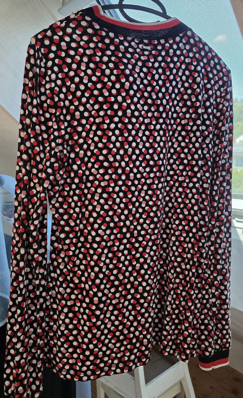 Taifun Blusen: TAIFUN Pullover gepunktet.... schwarz rot Grösse 38 – Gebraucht aus Winterthur von bambi2016 1