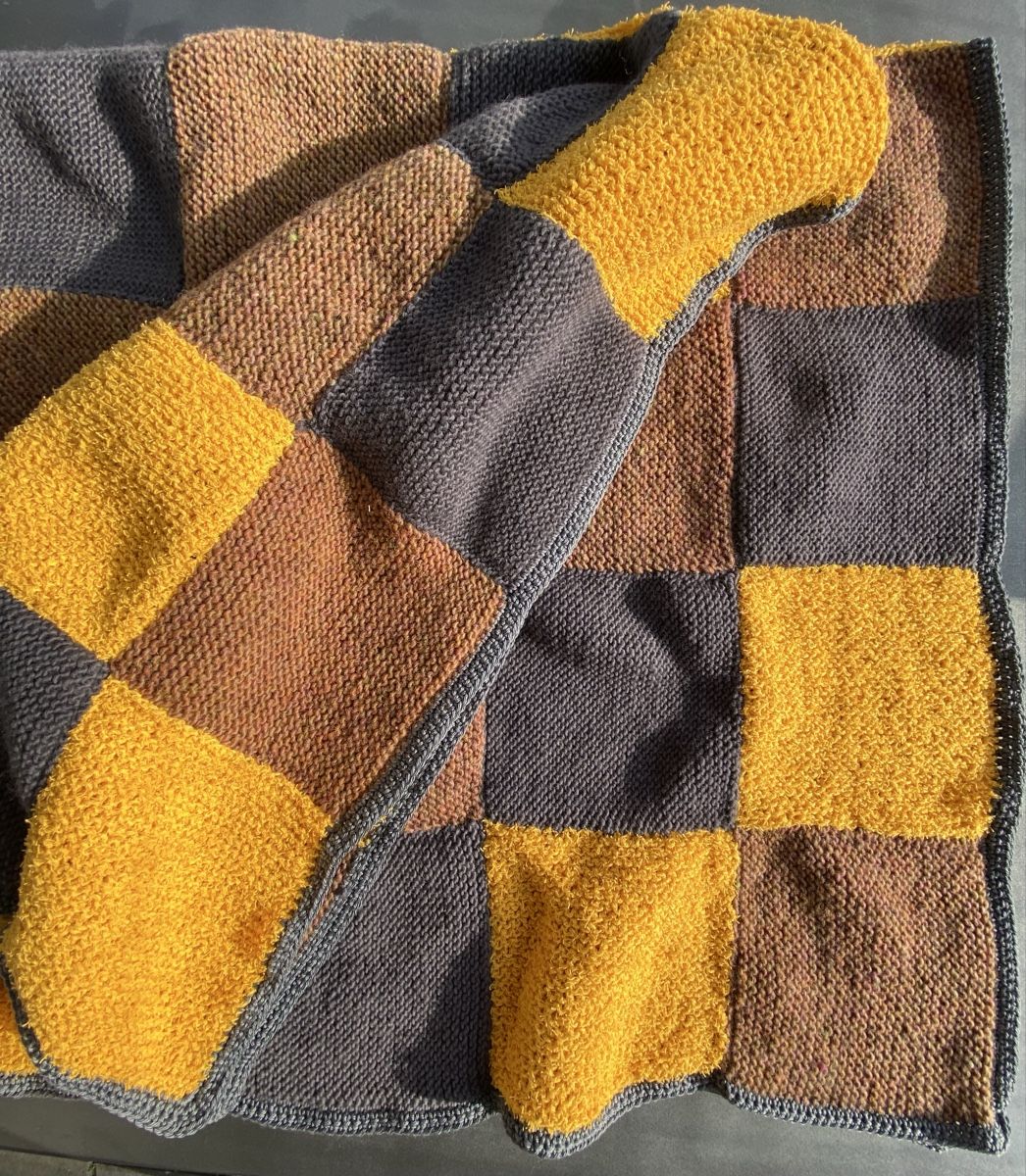 Coperte: Wunderschöne Plätzlidecke / Patchworkdecke, selbstgestrickt – Nuovo e nell'imballaggio originale da Dietlikon venduto da Sa_Biene