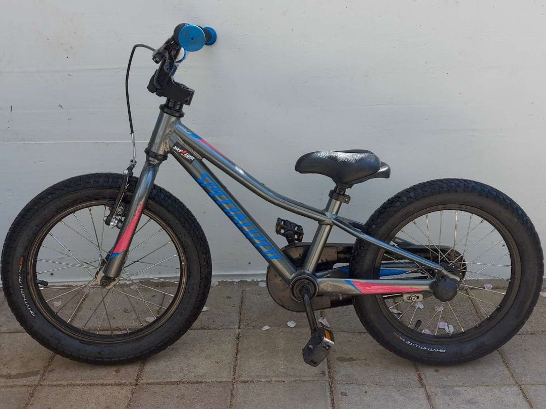 Specialized Vélos: Kinderfahrrad 12" – D'occasion à Baden par bab_6cxc