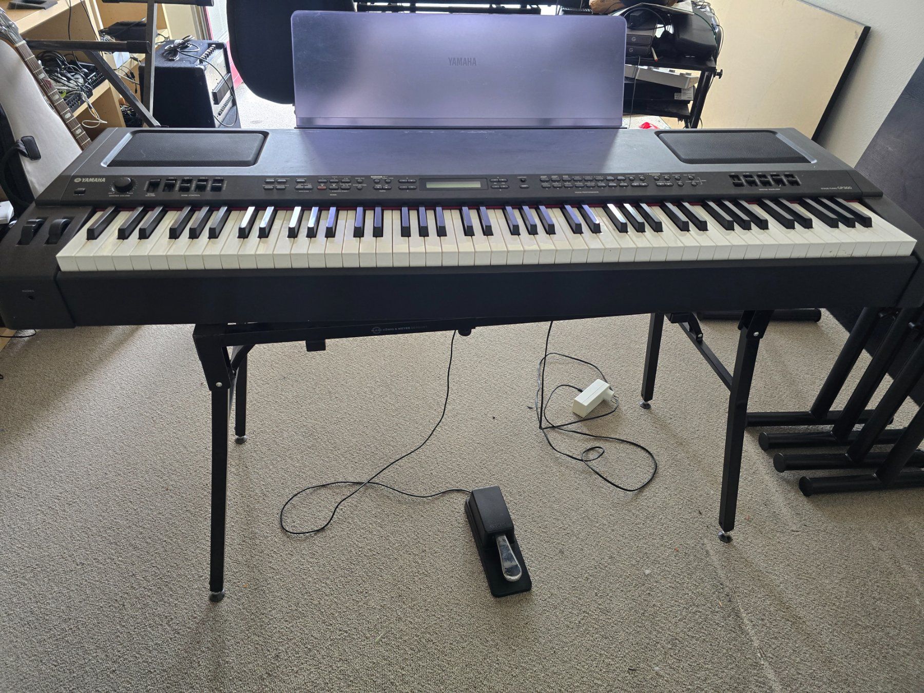 Yamaha Instruments de musique: Stagepiano Yamaha CP300 – D'occasion à Zug par musikundtechnik