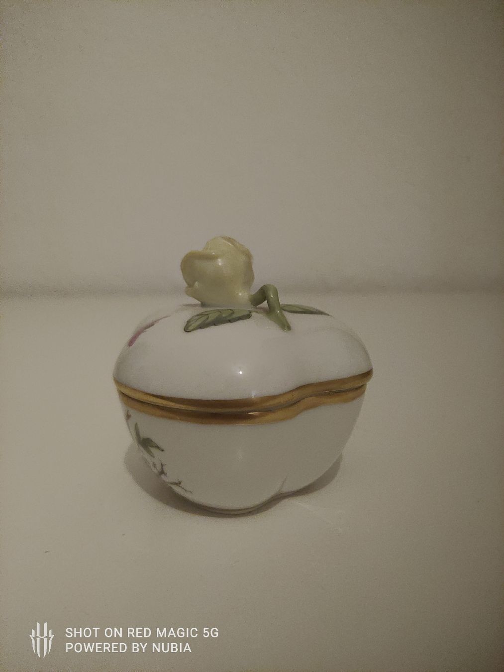 Herend Figuren: herend hungary handpainted kleine blume schatulle – Gebraucht aus neuhausen von vwg_9hjs 2