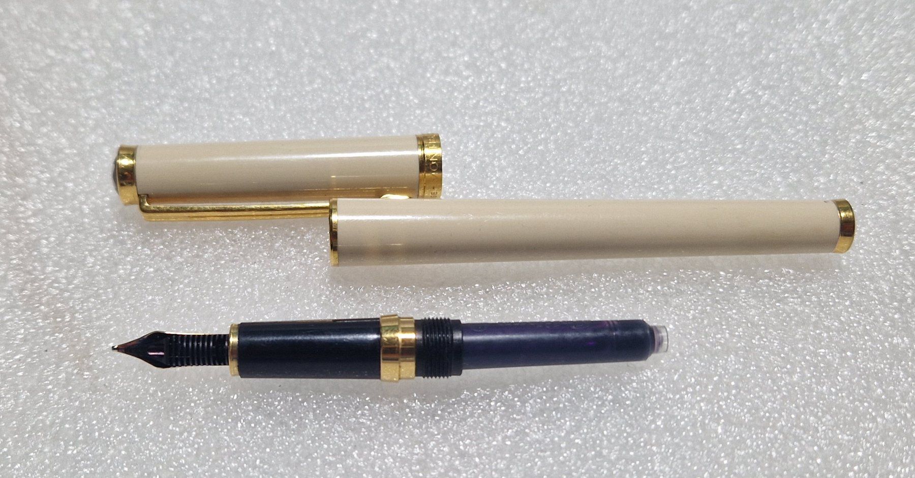 Montblanc Penna & Evidenziatori: Füllfederhalter Montblanc – Usato da Winterthur venduto da Sadega 4