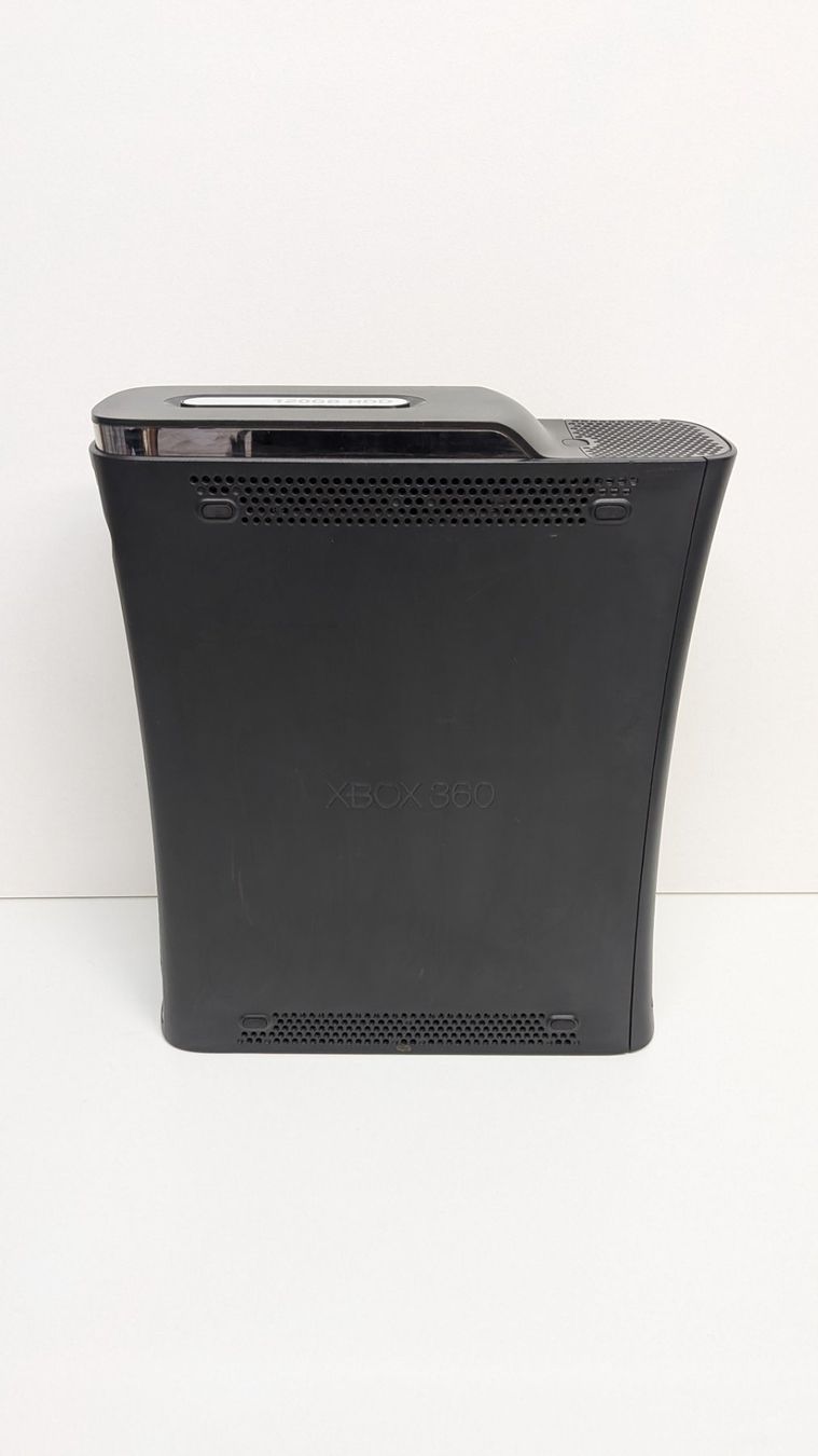 Microsoft Consoles: Microsoft Xbox 360 Elite mit 2 Controller – D'occasion à Menziken par mame18 7